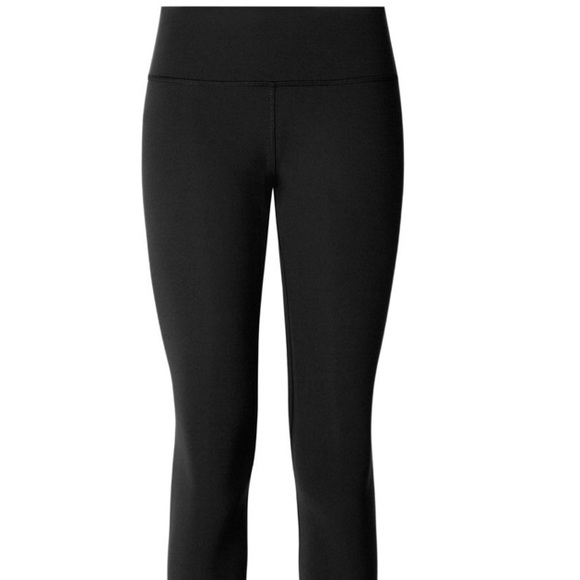 UNWORN Lululemon Wunder Under | size 4 reversible - Picture 11 of 11